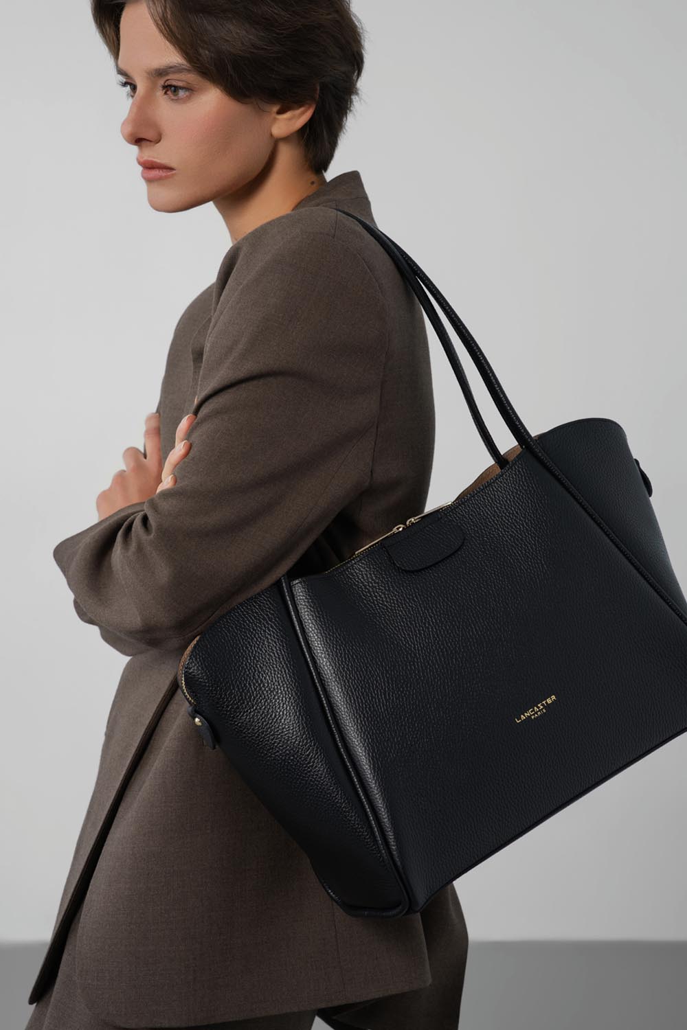 Sac Cabas Épaule Foulonne Double XL Noir Intérieur Nude – Lancaster Paris