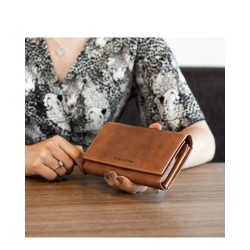 THE CHESTERFIELD BRAND MIRTHE PORTEFEUILLE