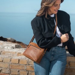 THE CHESTERFIELD BRAND NEBRASKA SAC BANDOULIÈRE EN CUIR