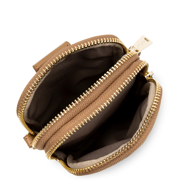 Pochette Smartphone Zippée – Cuir Dune Camel – Lancaster Paris
