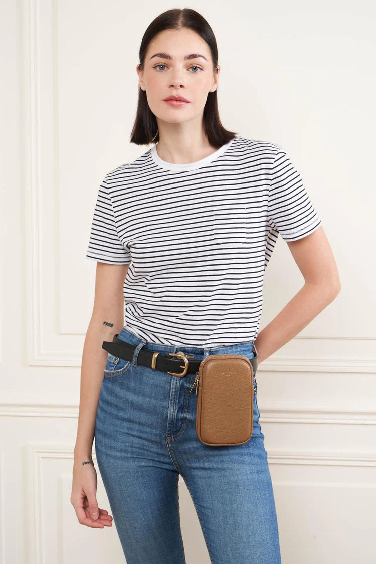 Pochette Smartphone Zippée – Cuir Dune Camel – Lancaster Paris