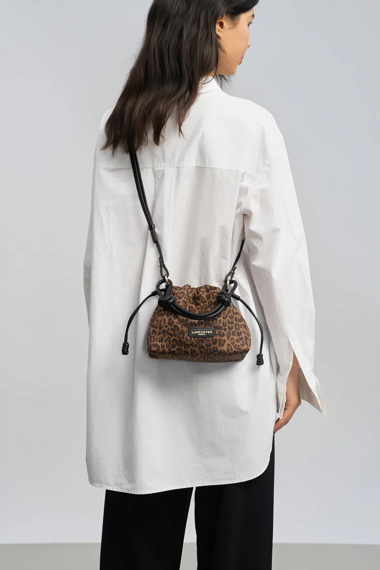 Sac Besace à Lacets Coulissants Léopard – Lancaster Paris