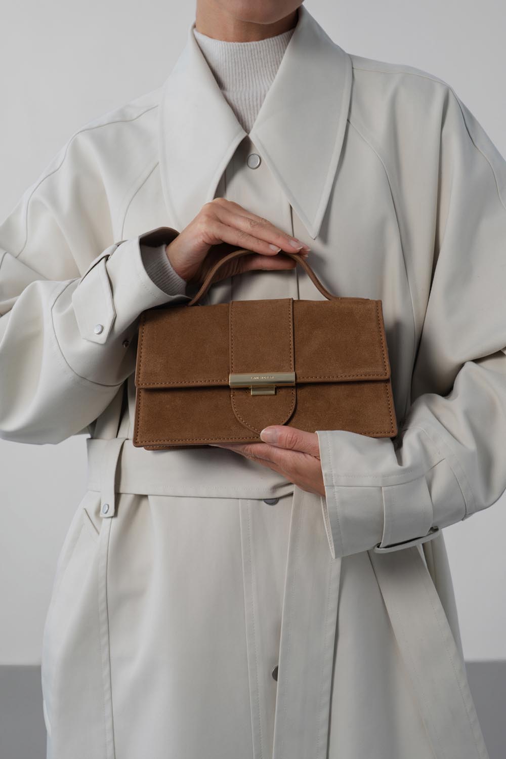 Sac Porte-Main – Suédé ILY Effet Velours Camel – Lancaster Paris