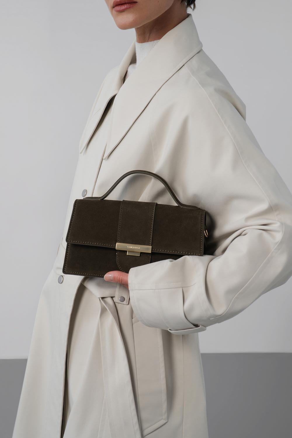 Sac Porté Main – Suédine Kaki – Lancaster Paris
