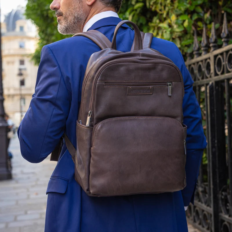SAC A DOS CUIR ARTHUR ET ASTON CHATAIGNE